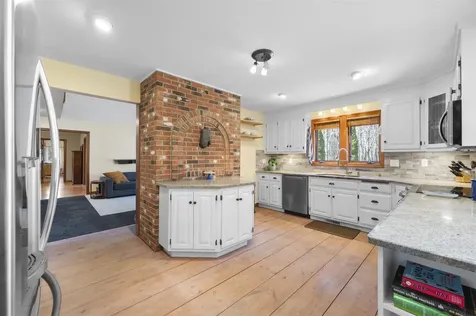 17 Madison Avenue Kingston NH 03848