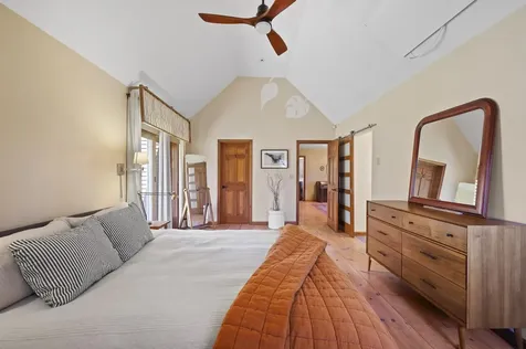 17 Madison Avenue Kingston NH 03848