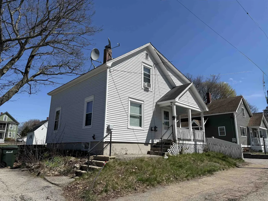 23 Chester Court Laconia NH 03246