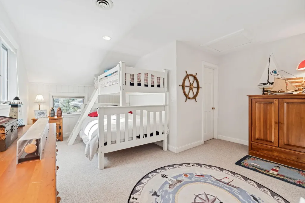 78 Garnet Street Sunapee NH 03782