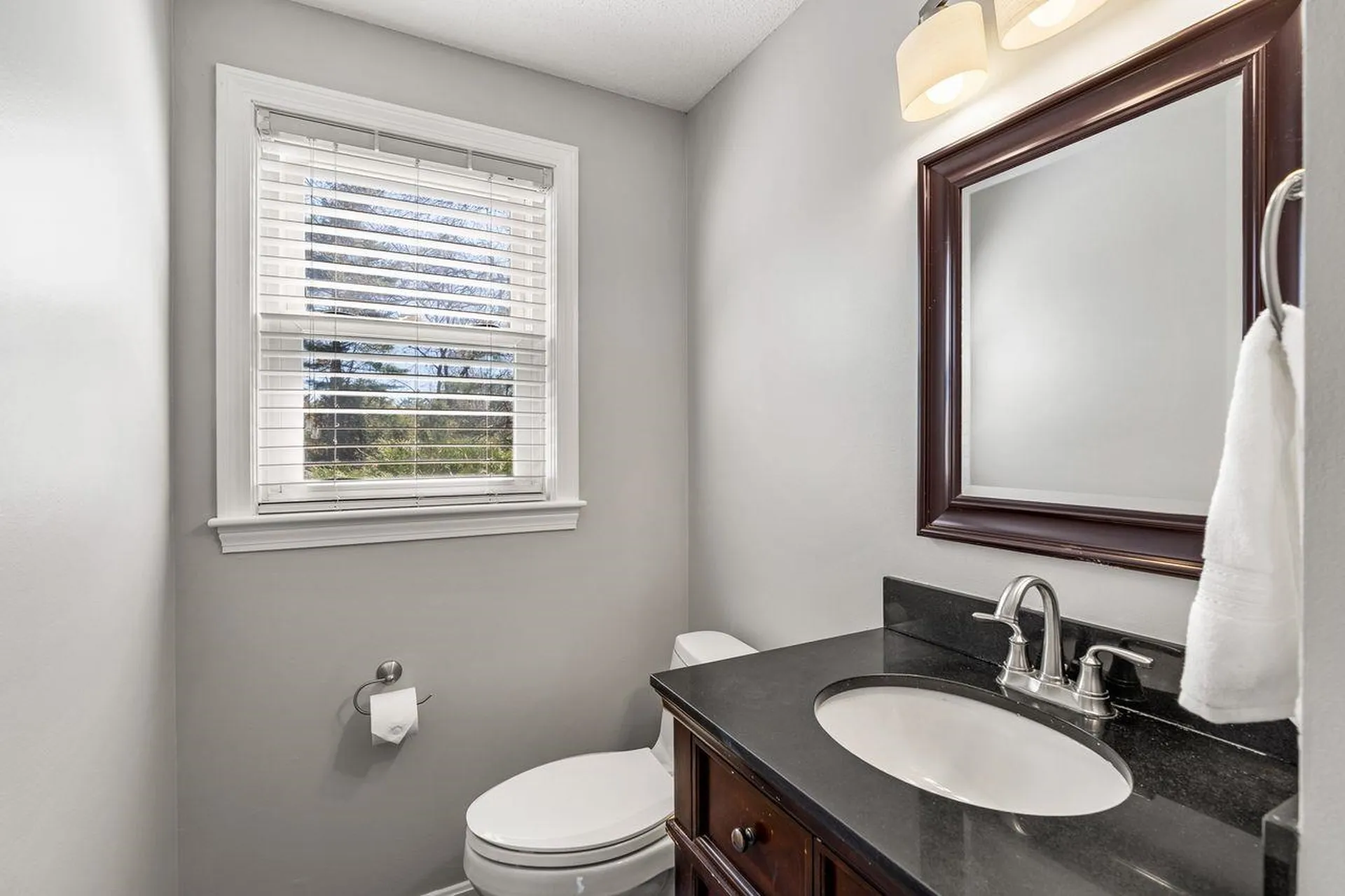 51 Macdonald Drive Nashua NH 03062