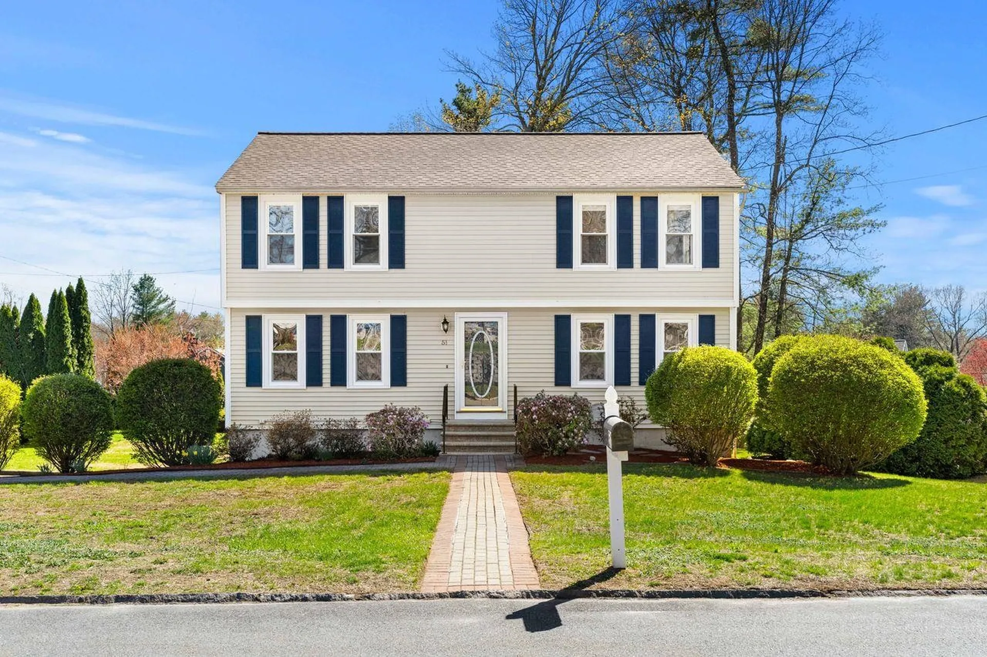 51 Macdonald Drive Nashua NH 03062