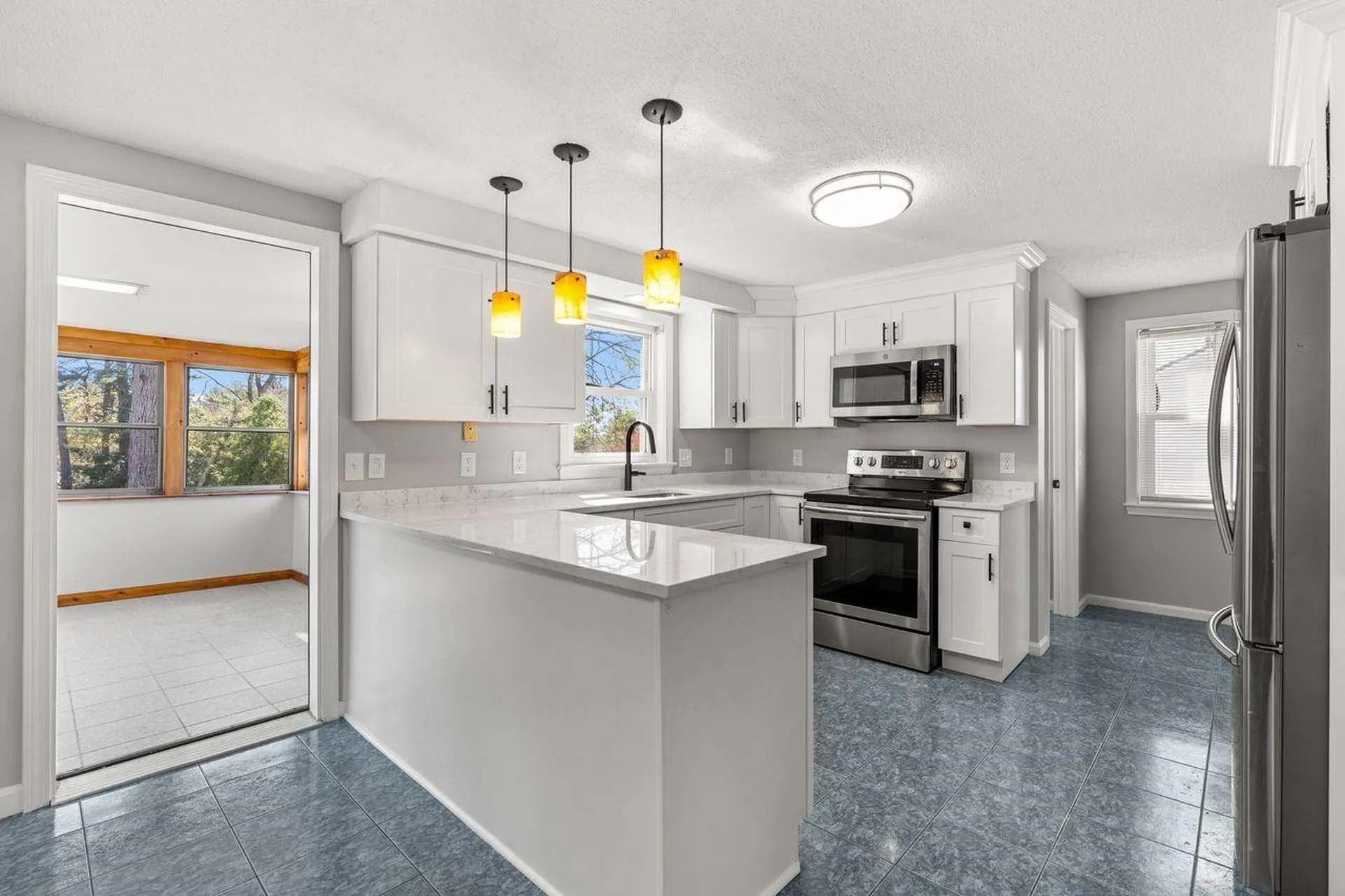 51 Macdonald Drive Nashua NH 03062