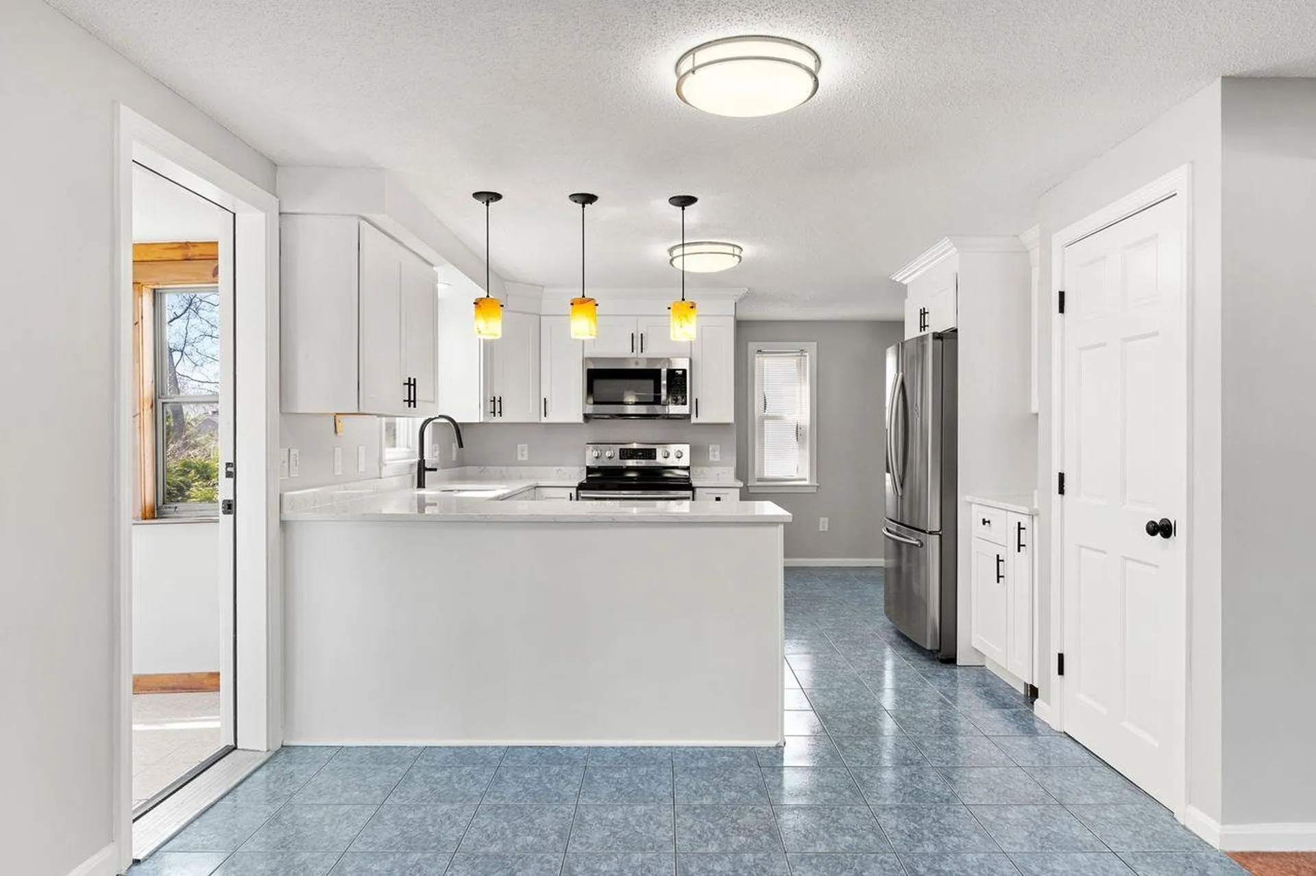 51 Macdonald Drive Nashua NH 03062