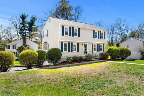 51 Macdonald Drive Nashua NH 03062