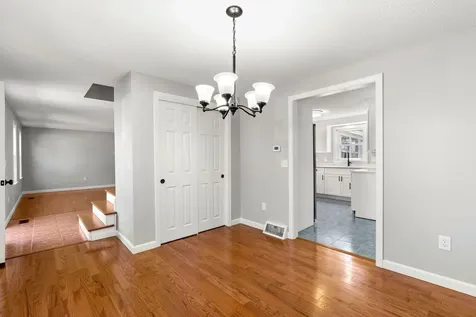 51 Macdonald Drive Nashua NH 03062