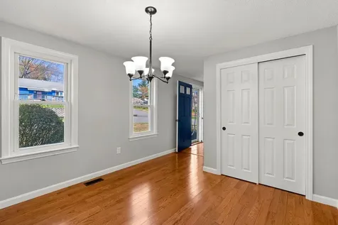 51 Macdonald Drive Nashua NH 03062