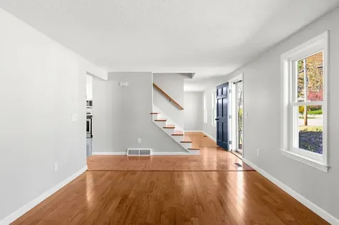 51 Macdonald Drive Nashua NH 03062