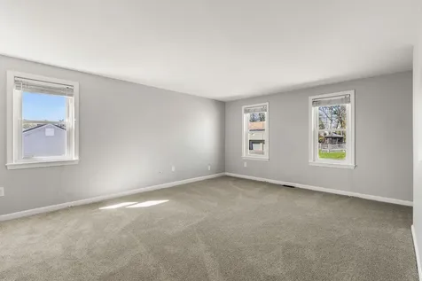 51 Macdonald Drive Nashua NH 03062