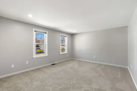 51 Macdonald Drive Nashua NH 03062