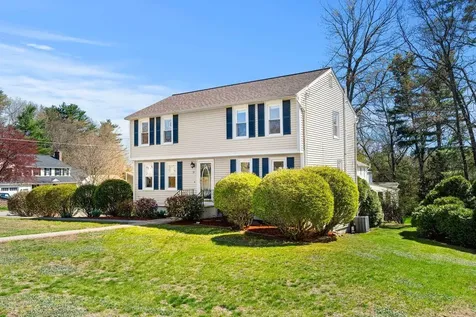 51 Macdonald Drive Nashua NH 03062