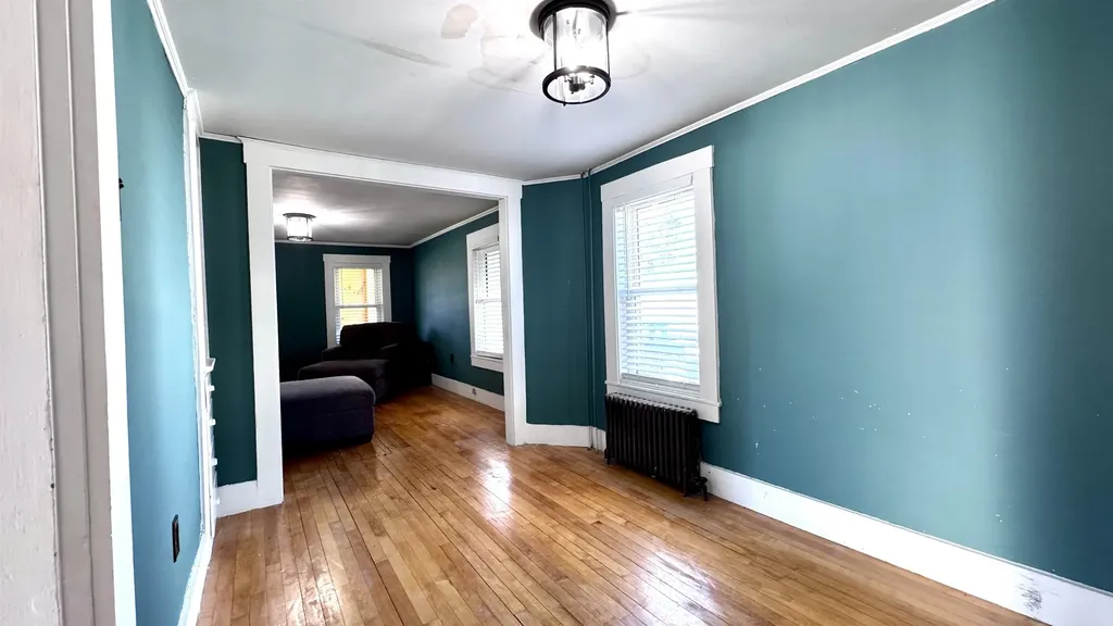 8 Old Bay Road New Durham NH 03855