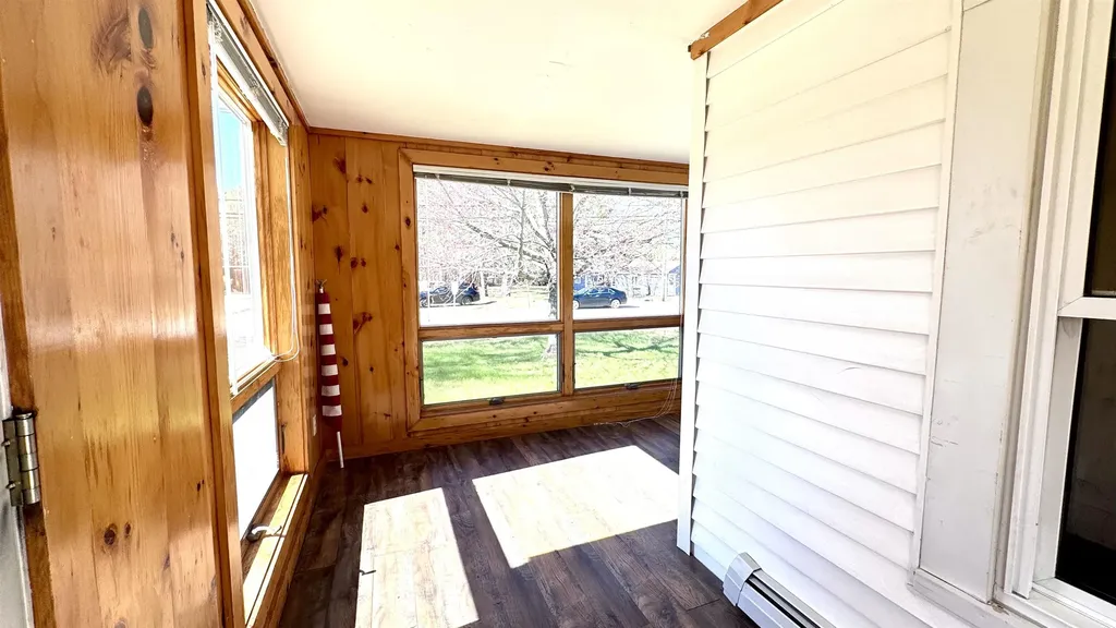 8 Old Bay Road New Durham NH 03855
