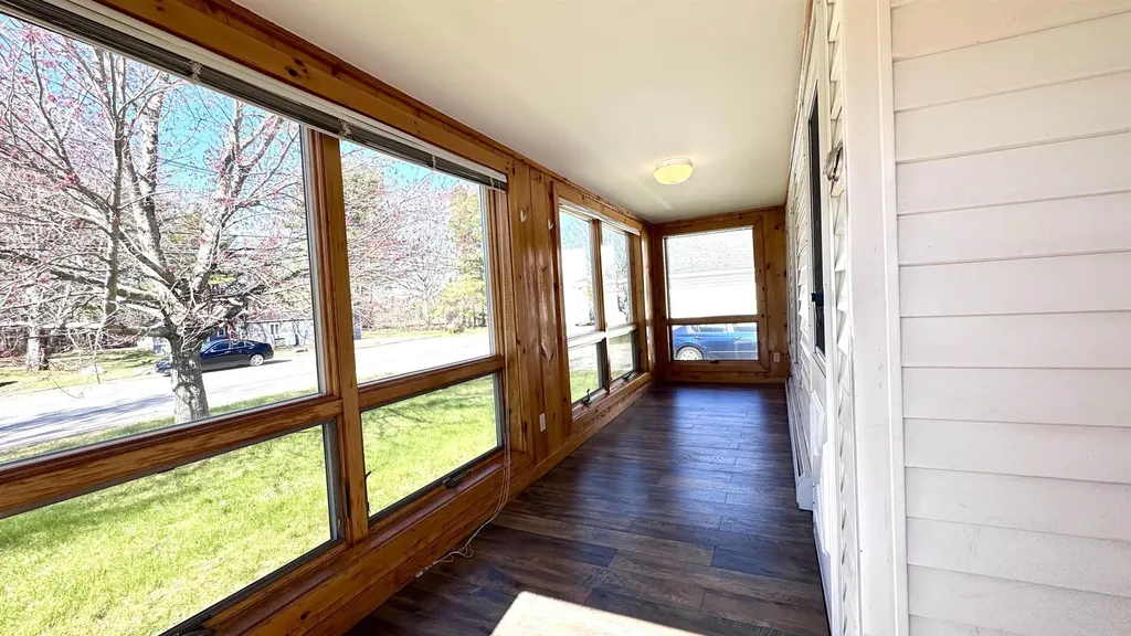 8 Old Bay Road New Durham NH 03855