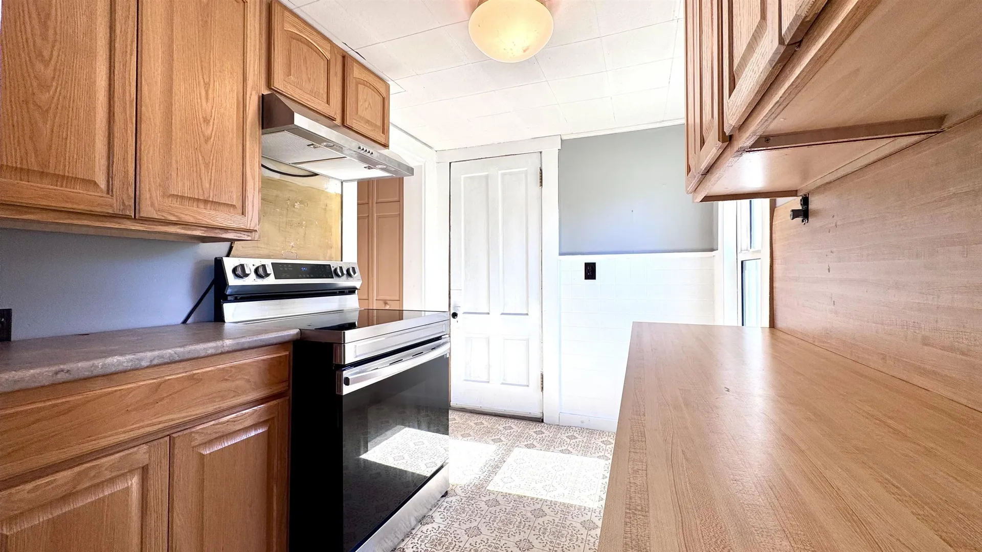 8 Old Bay Road New Durham NH 03855