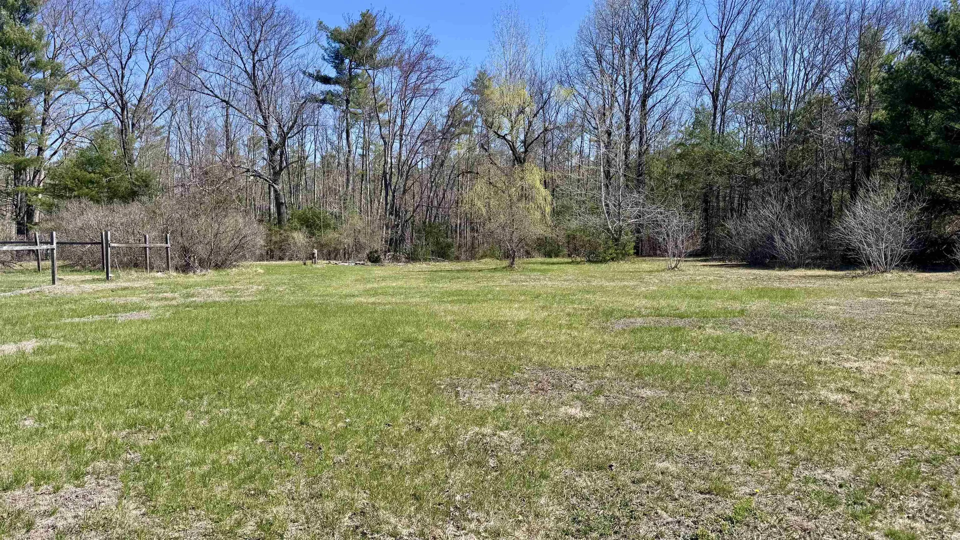8 Old Bay Road New Durham NH 03855