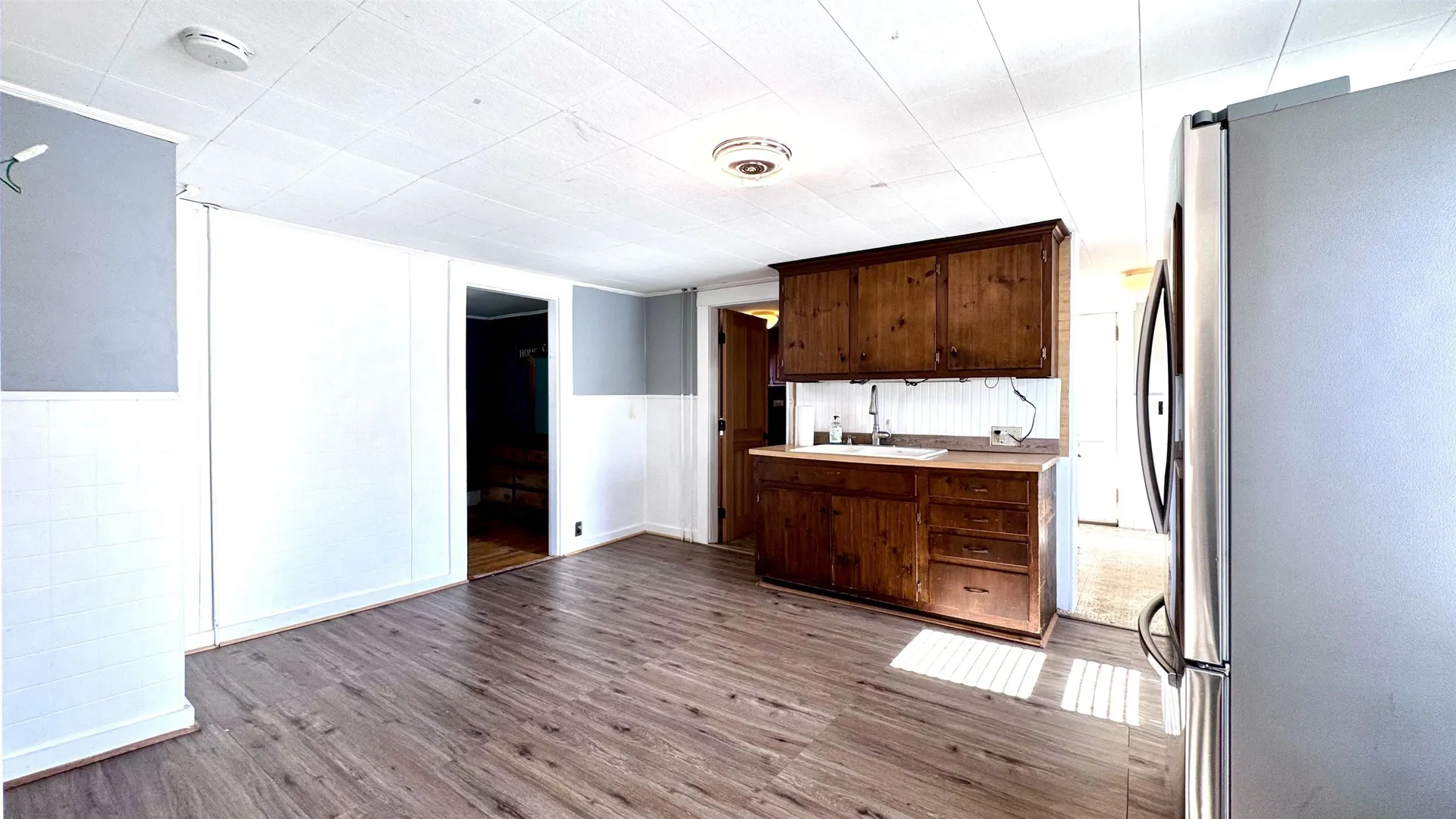 8 Old Bay Road New Durham NH 03855
