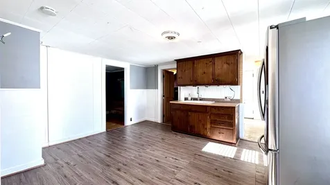 8 Old Bay Road New Durham NH 03855