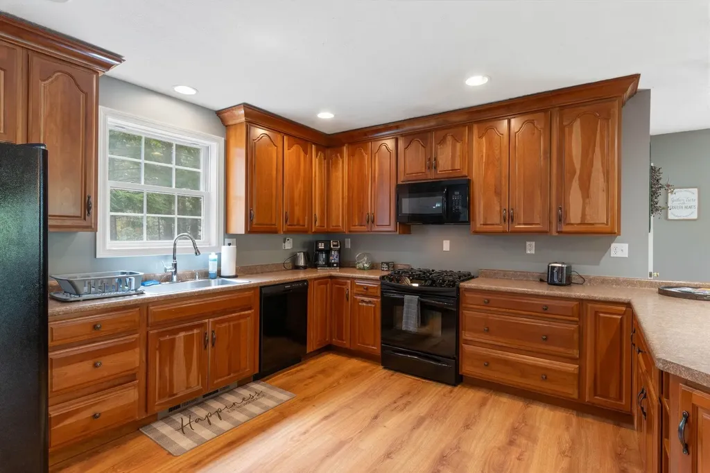 70 Landsdown Lane Conway NH 03818