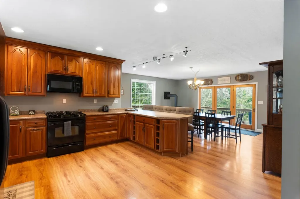 70 Landsdown Lane Conway NH 03818