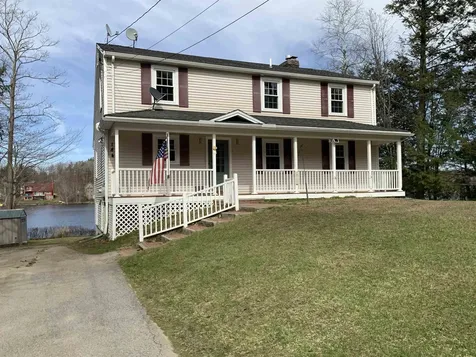 184 Varney Road Barnstead NH 03225