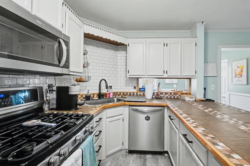 9 Cherry Tree Court St. Albans City VT 05478