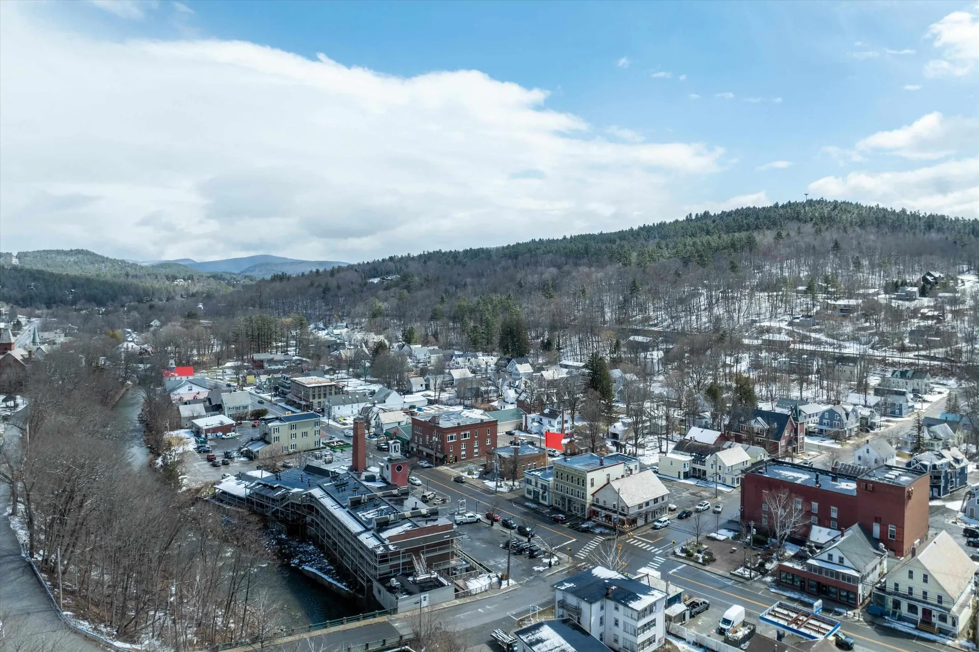 156 Main Street Ludlow VT 05149