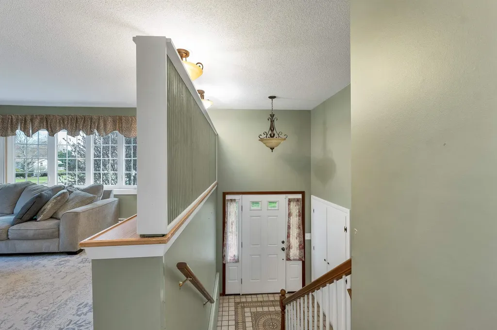 6 Castle Drive Hooksett NH 03106