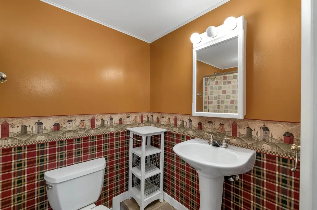 6 Castle Drive Hooksett NH 03106
