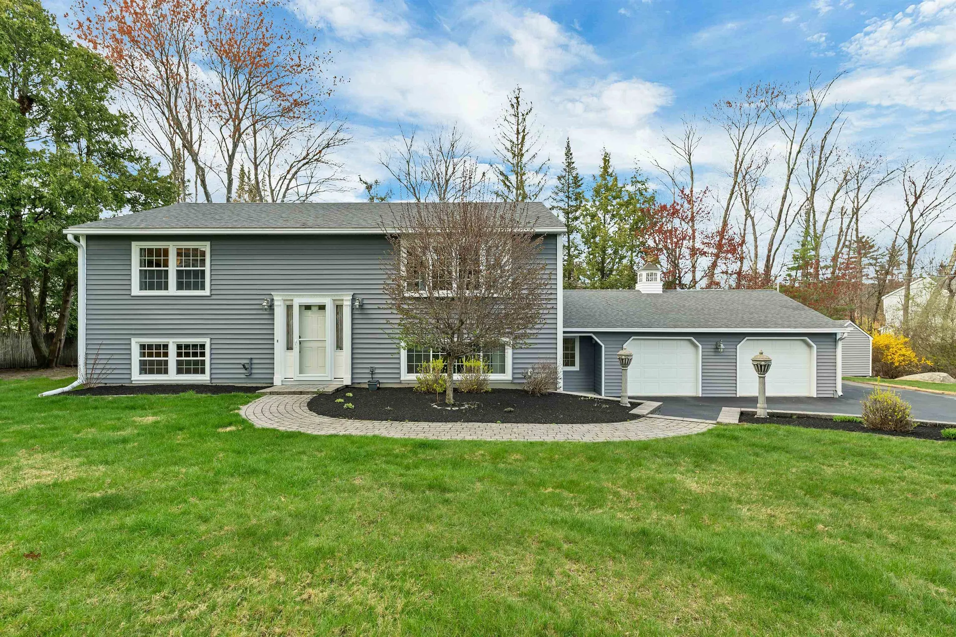 6 Castle Drive Hooksett NH 03106
