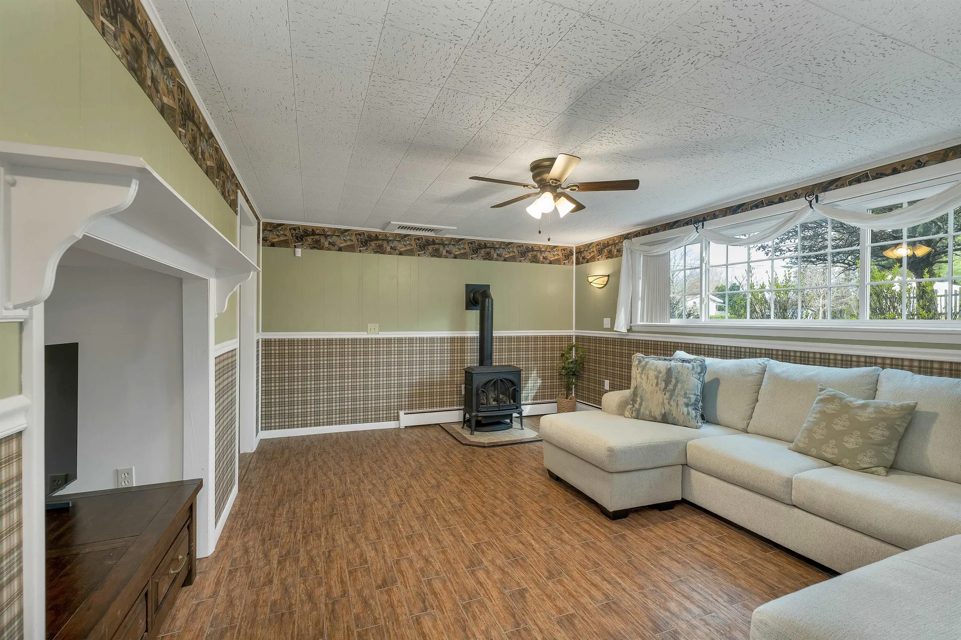 6 Castle Drive Hooksett NH 03106
