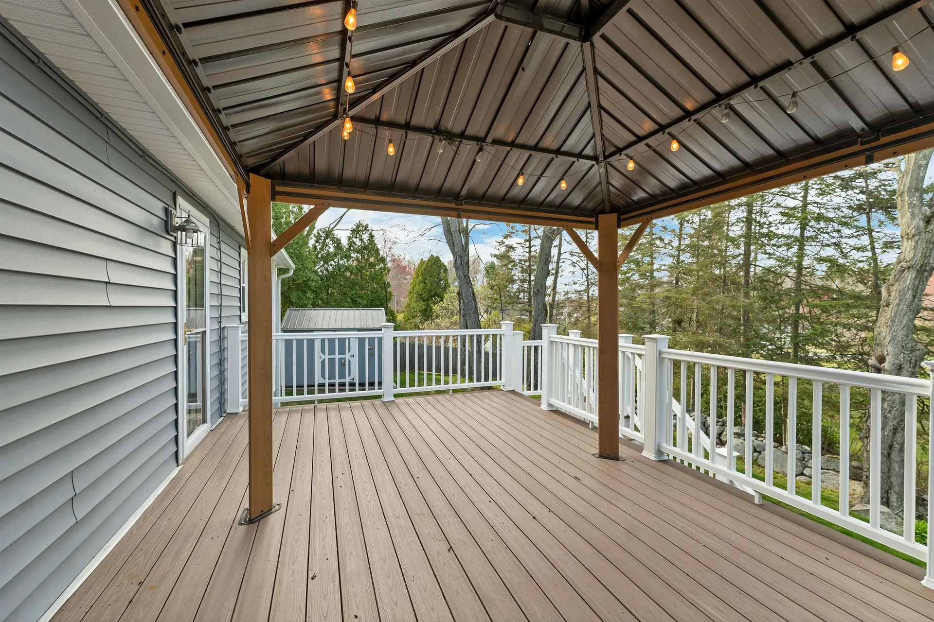 6 Castle Drive Hooksett NH 03106