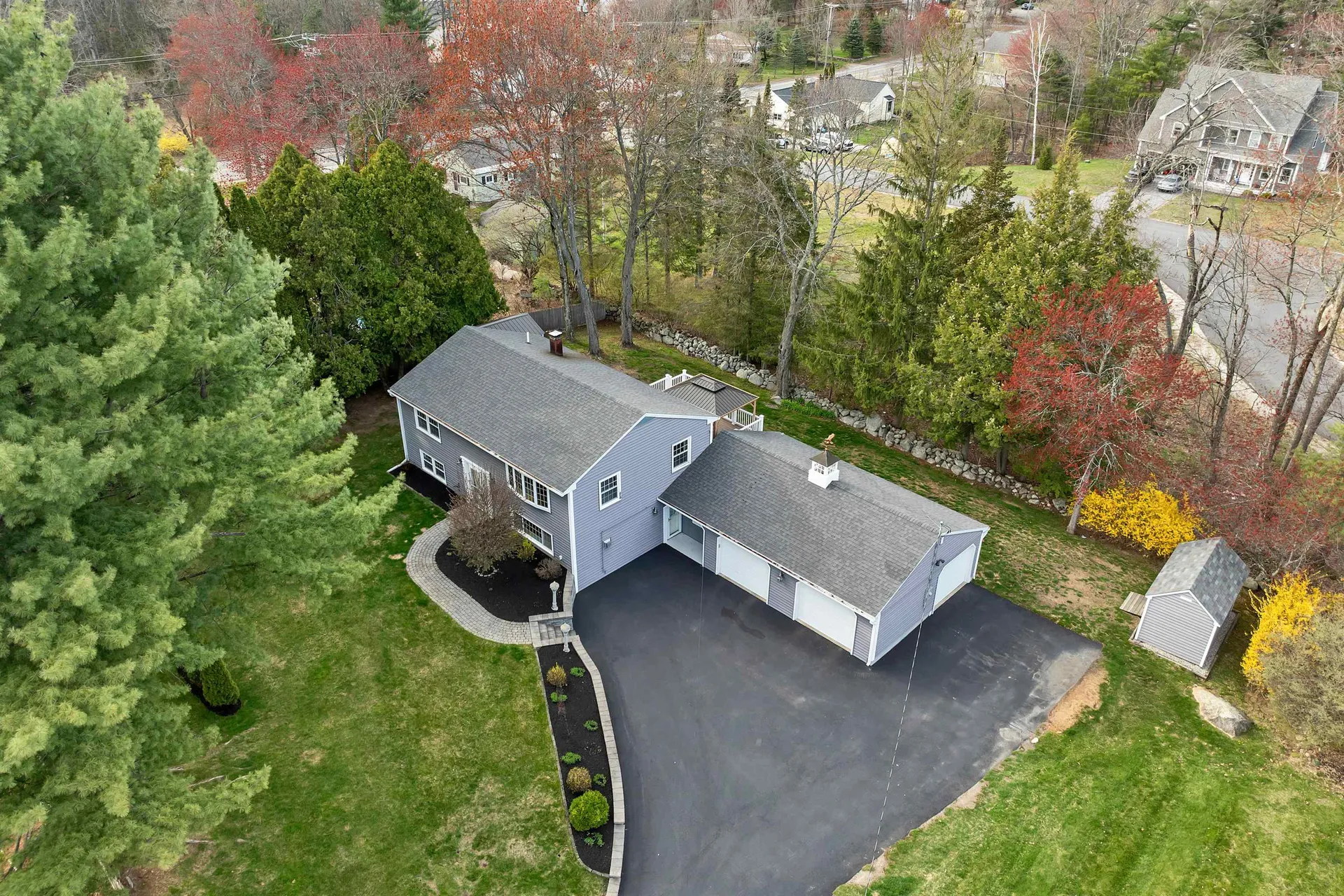 6 Castle Drive Hooksett NH 03106