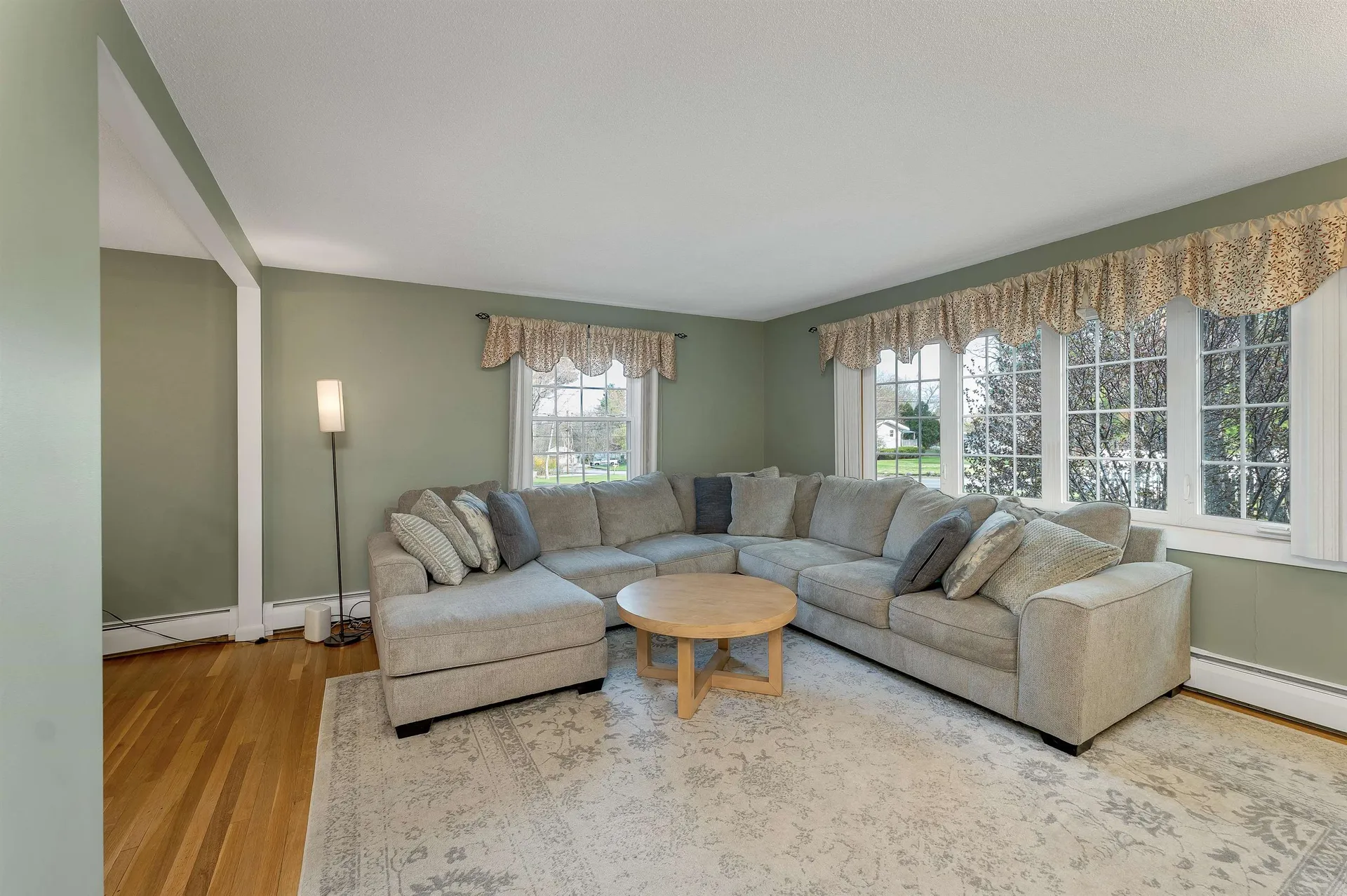6 Castle Drive Hooksett NH 03106