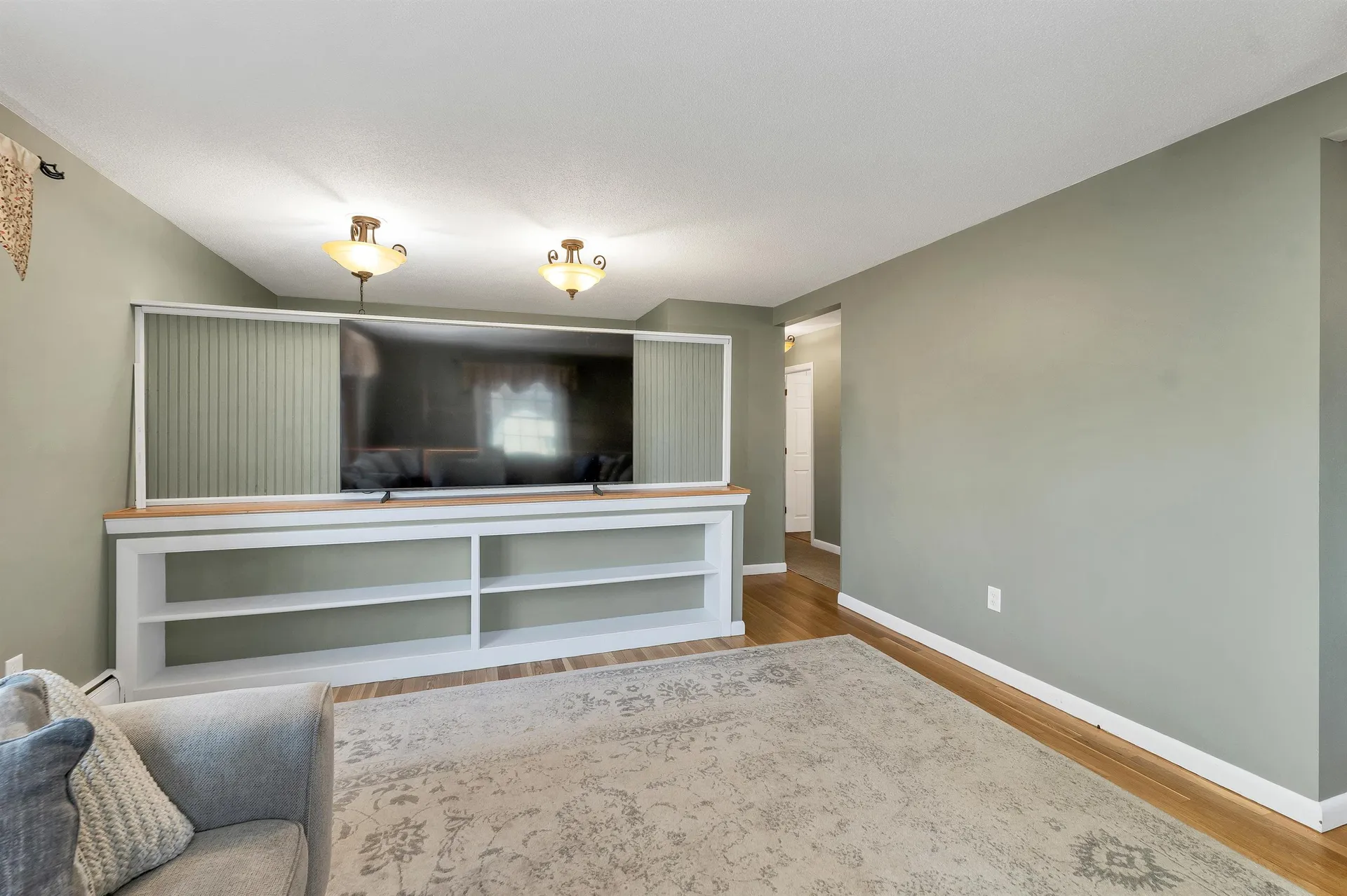 6 Castle Drive Hooksett NH 03106