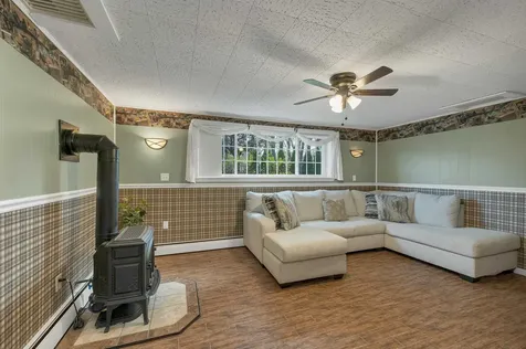 6 Castle Drive Hooksett NH 03106