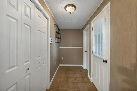 6 Castle Drive Hooksett NH 03106