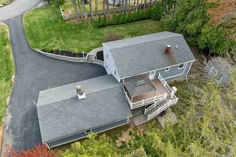 6 Castle Drive Hooksett NH 03106