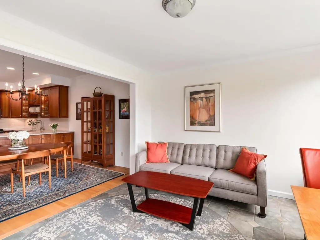 123 Economou Farm Road South Burlington VT 05403
