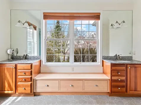 123 Economou Farm Road South Burlington VT 05403