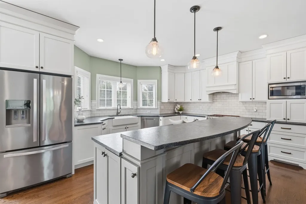 2 Goldenrod Lane Concord NH 03301