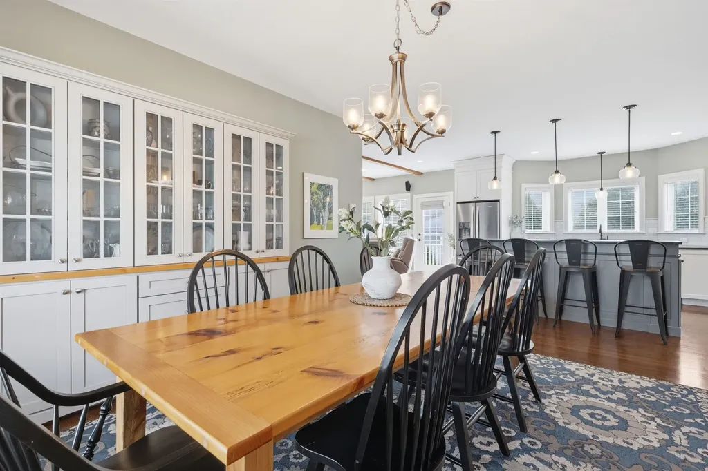 2 Goldenrod Lane Concord NH 03301