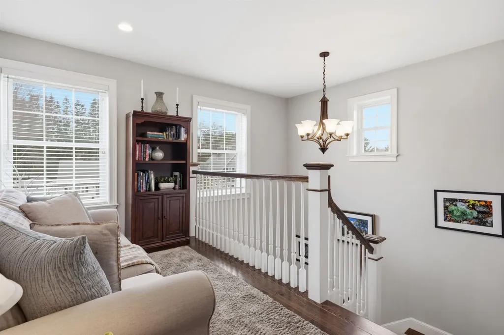 2 Goldenrod Lane Concord NH 03301