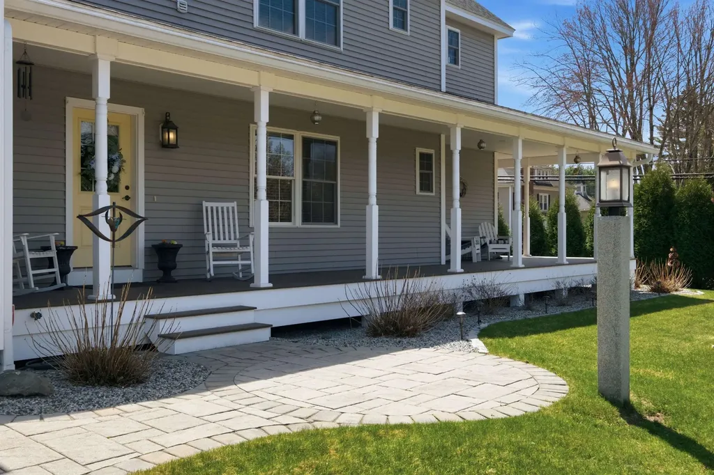 2 Goldenrod Lane Concord NH 03301
