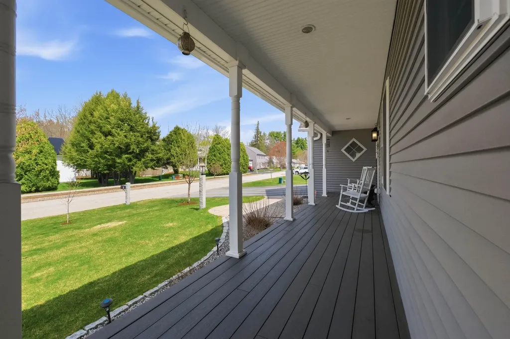 2 Goldenrod Lane Concord NH 03301