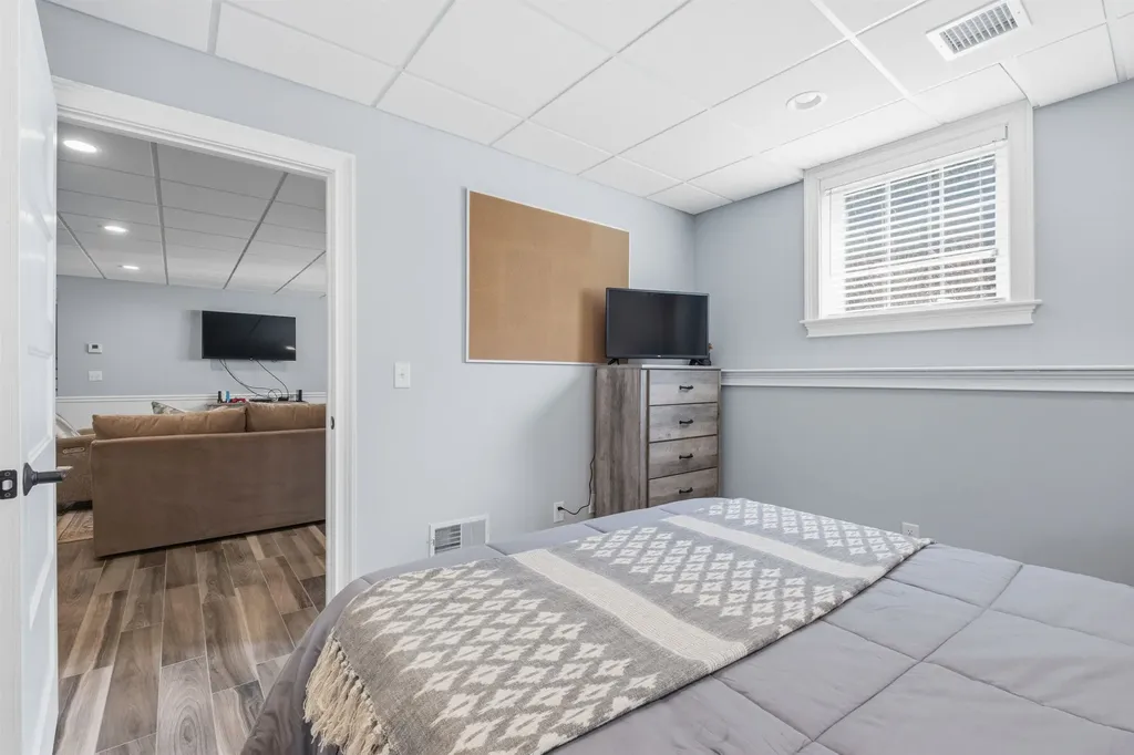 2 Goldenrod Lane Concord NH 03301