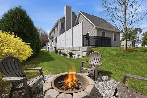 2 Goldenrod Lane Concord NH 03301