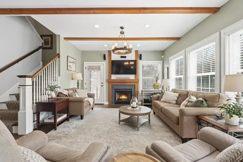 2 Goldenrod Lane Concord NH 03301