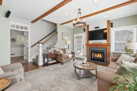 2 Goldenrod Lane Concord NH 03301