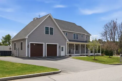 2 Goldenrod Lane Concord NH 03301